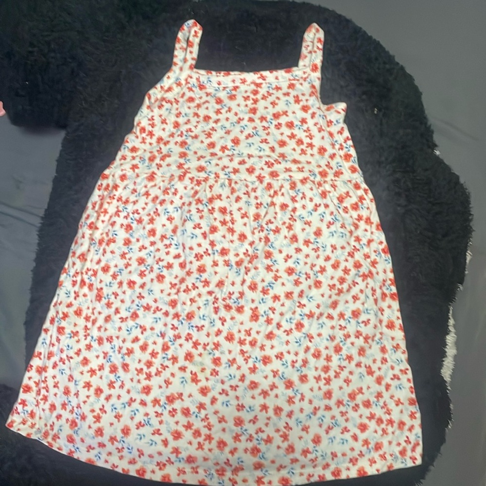 Toddler girls white dress with red flowers, size 4T Old Navy